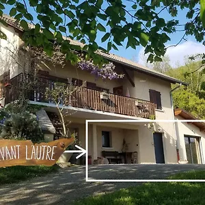 https://un-pied-devant-lautre.hotels-rhonealpes.com
